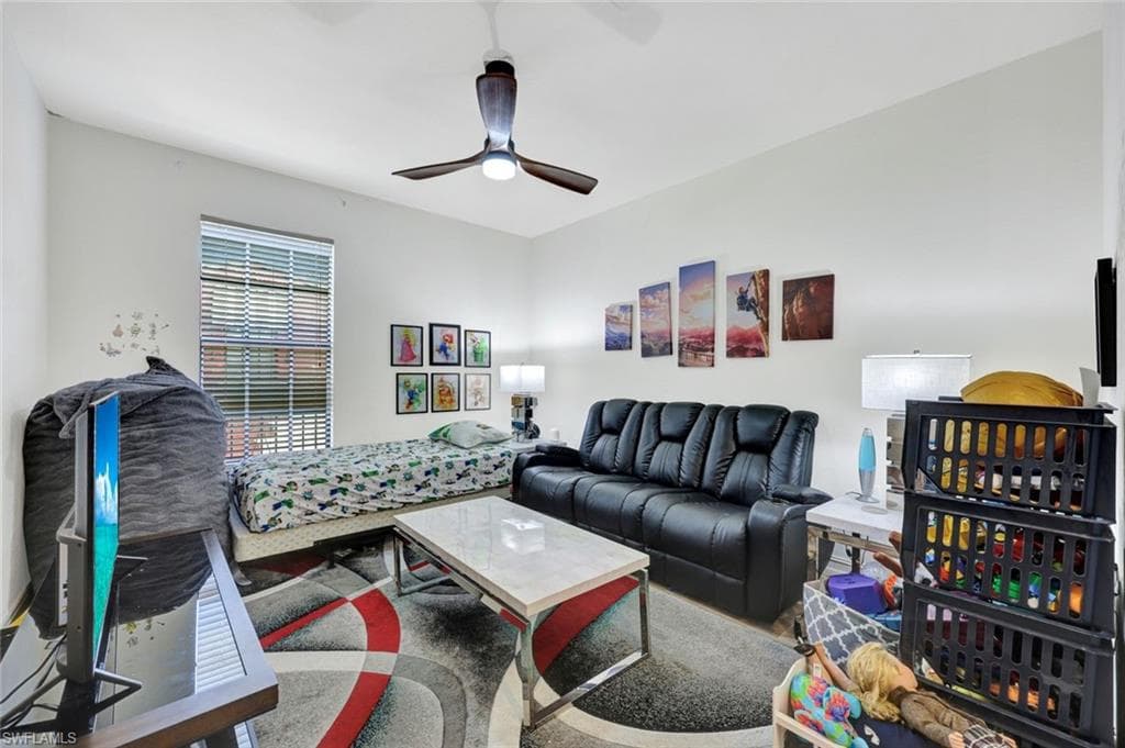 9145 Chula Vista St 13004, Naples, FL 34113-18