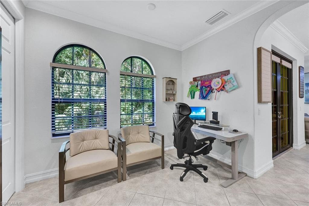 9145 Chula Vista St 13004, Naples, FL 34113-4
