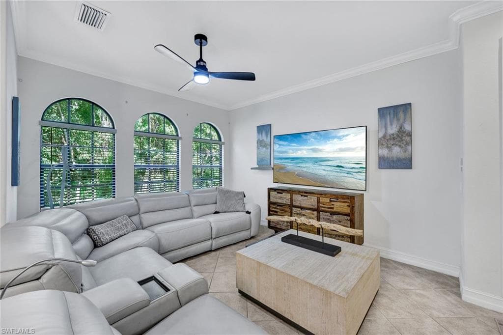 9145 Chula Vista St 13004, Naples, FL 34113-6