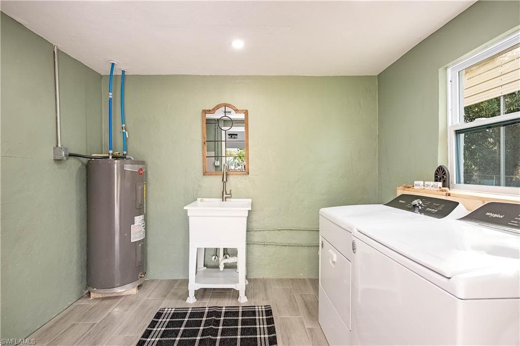 27525 Michigan St, Bonita Springs, FL 34135-13