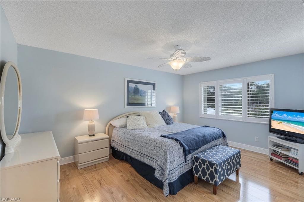 1609 Spoonbill Ln B, Naples, FL 34105-13