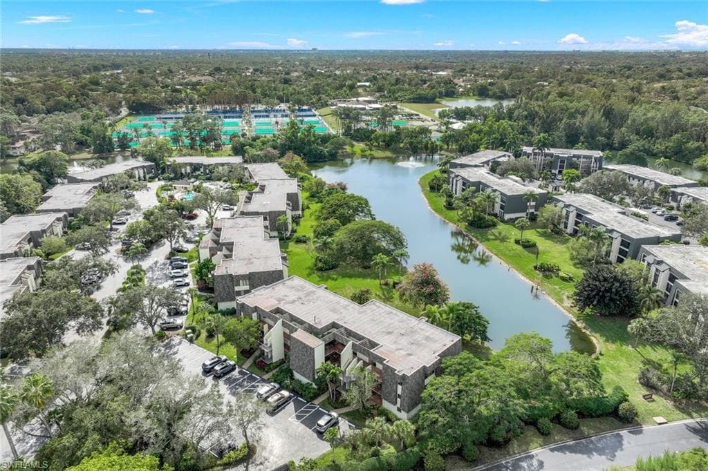 1609 Spoonbill Ln B, Naples, FL 34105-27