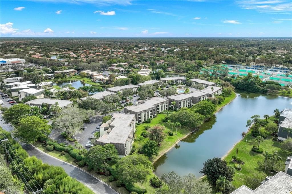 1609 Spoonbill Ln B, Naples, FL 34105-30