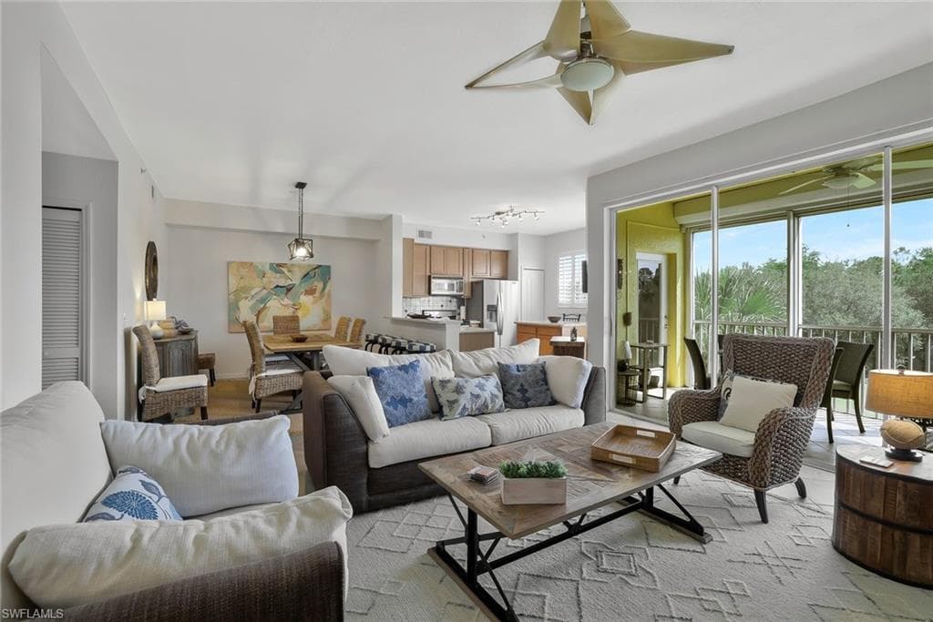 6824 Sterling Greens Pl 3304, Naples, FL 34104-4