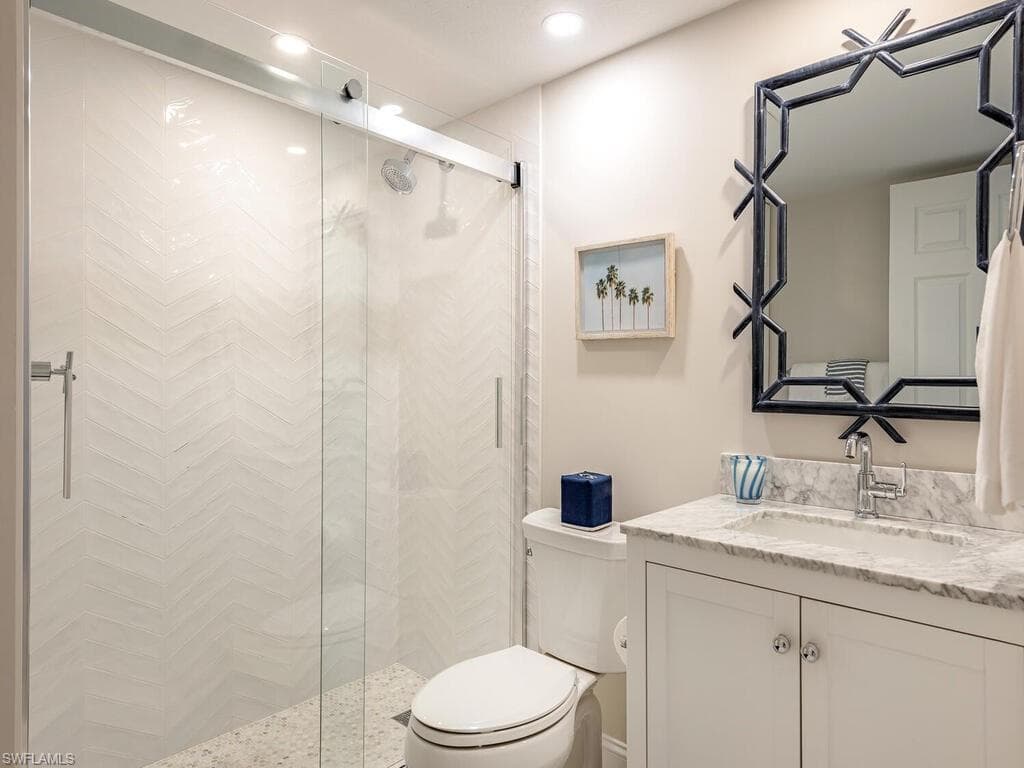 823 Tanbark Dr 204, Naples, FL 34108-14