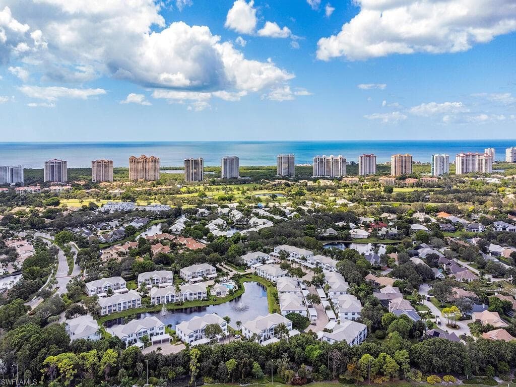 823 Tanbark Dr 204, Naples, FL 34108-3