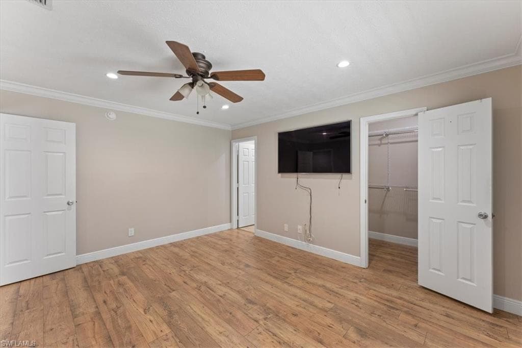 2820 White Blvd, Naples, FL 34117-13