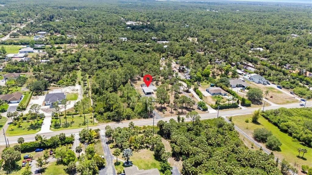2820 White Blvd, Naples, FL 34117-1