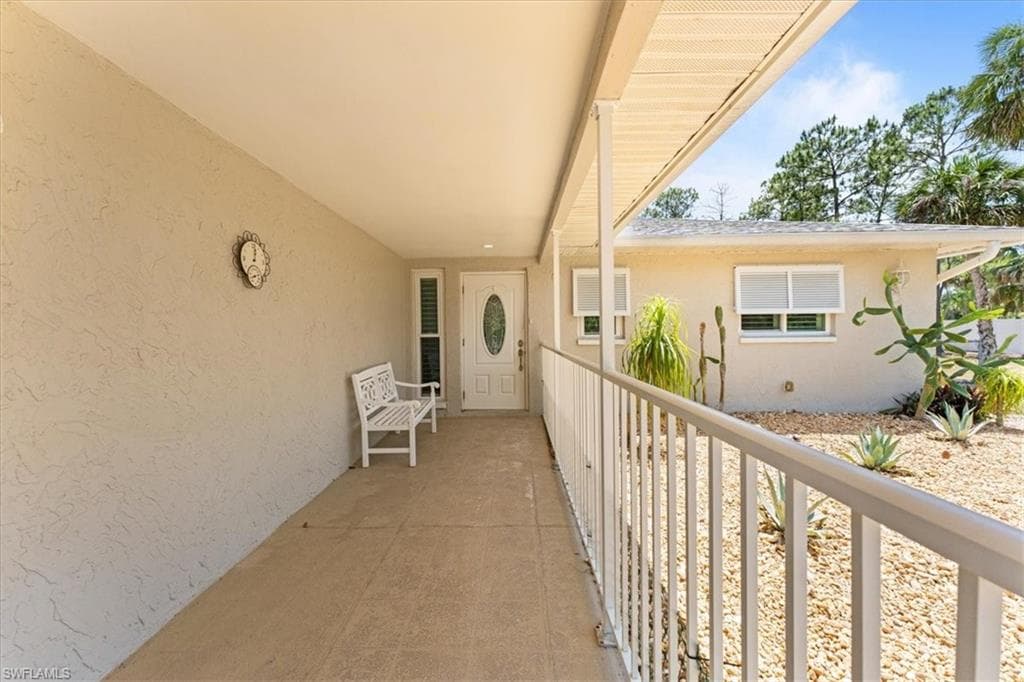 2820 White Blvd, Naples, FL 34117-5