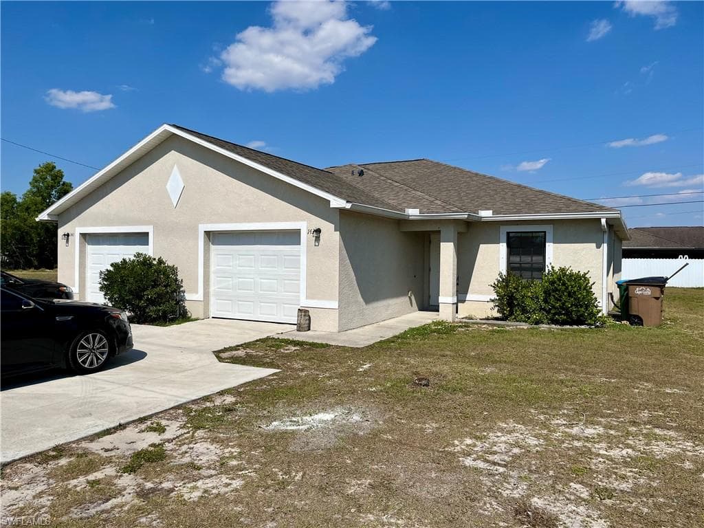 141/143 Santa Barbara Blvd, Cape Coral, FL 33991-3