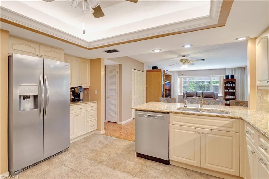 310 Lake Ave, Lehigh Acres, FL 33936-14