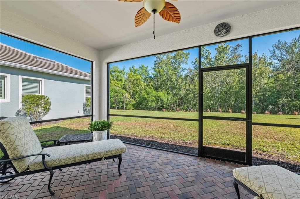 3865 Helmsman Dr, Naples, FL 34120-17