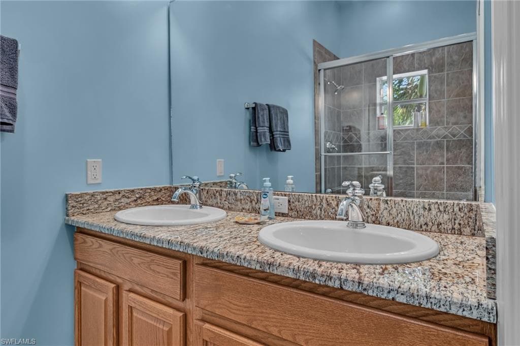 305 Storter Ave N 5, Everglades City, FL 34139-13
