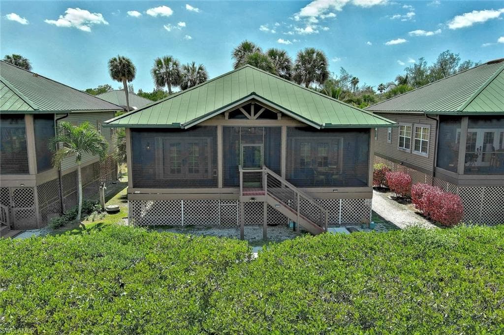 305 Storter Ave N 5, Everglades City, FL 34139-20