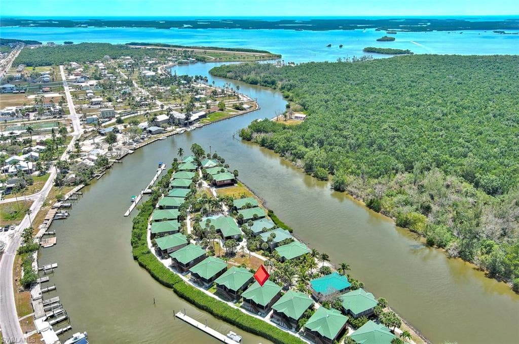 305 Storter Ave N 5, Everglades City, FL 34139-2