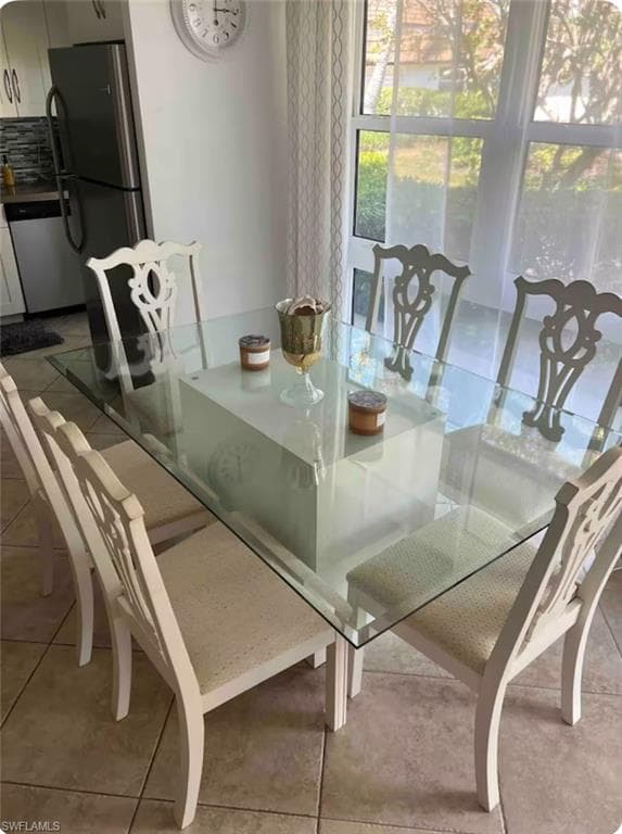 240 Collier Blvd G1, Marco Island, FL 34145-4