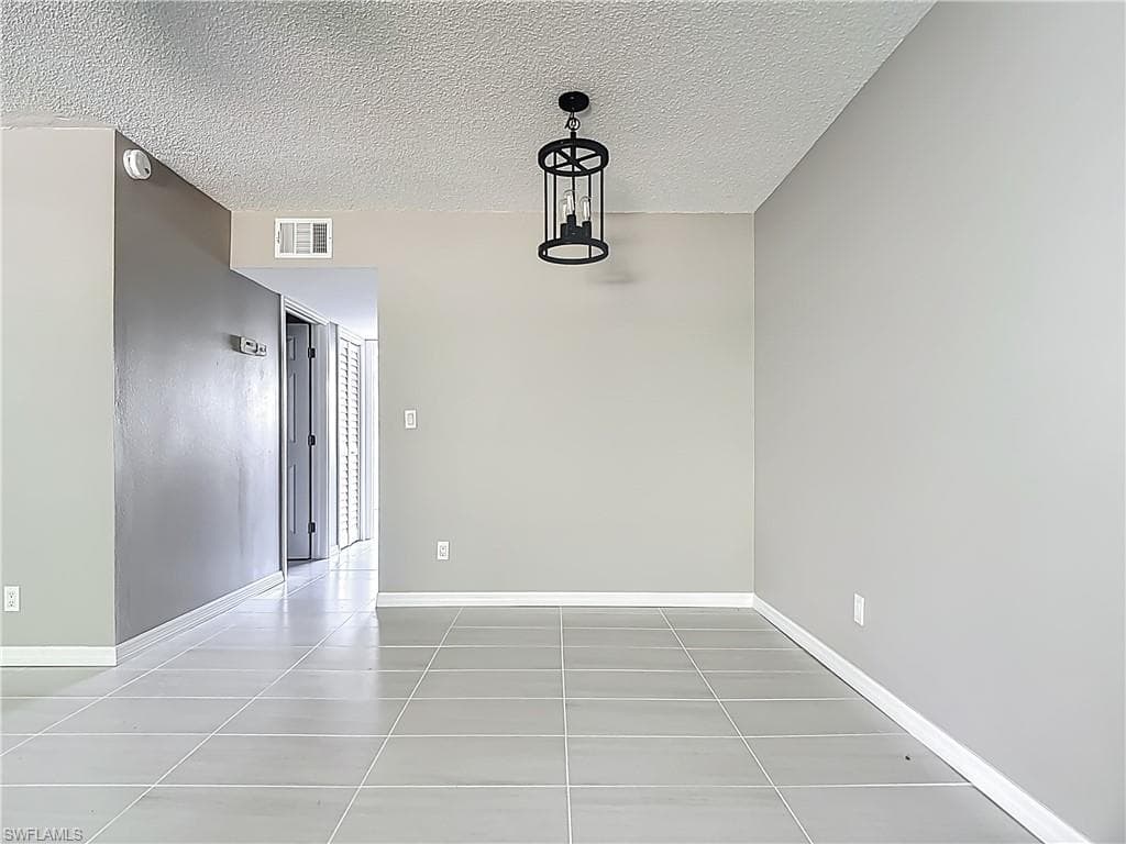 3225 Riverside Dr 63f, Fort Myers, FL 33916-11