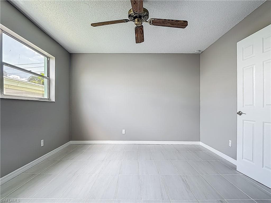 3225 Riverside Dr 63f, Fort Myers, FL 33916-20