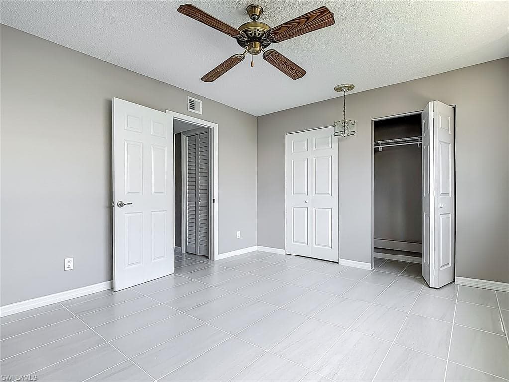 3225 Riverside Dr 63f, Fort Myers, FL 33916-21