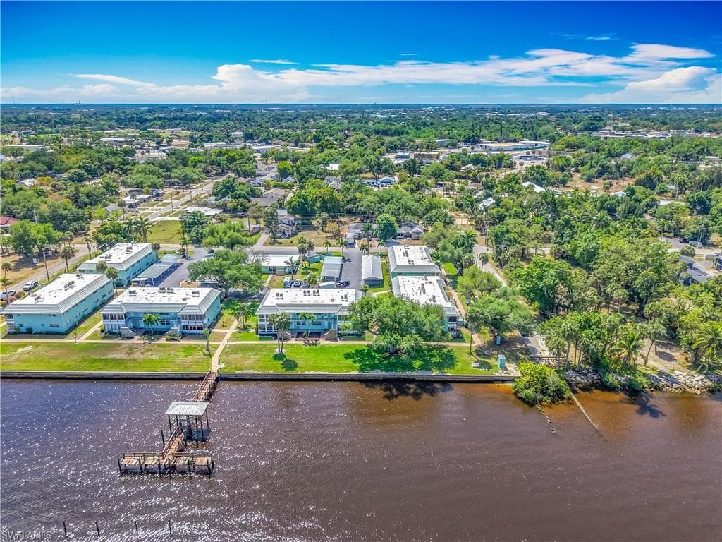 3225 Riverside Dr 63f, Fort Myers, FL 33916-30