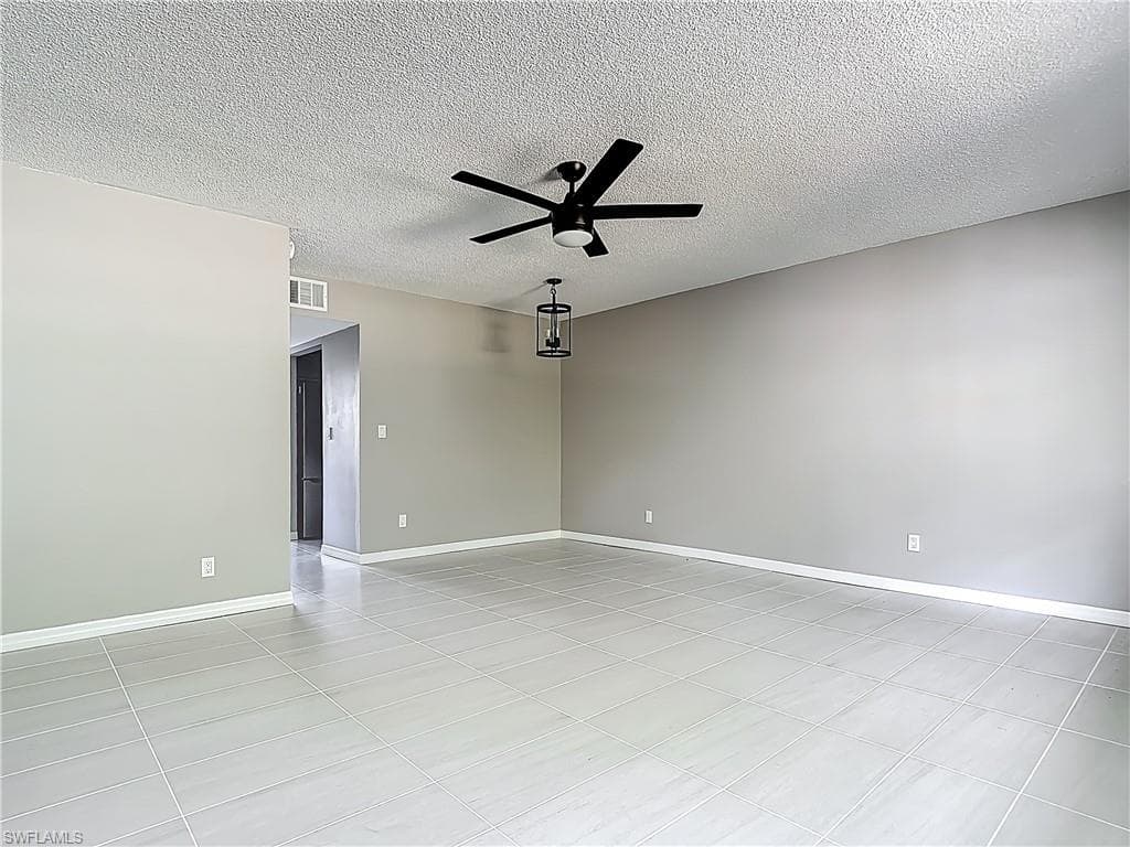 3225 Riverside Dr 63f, Fort Myers, FL 33916-6