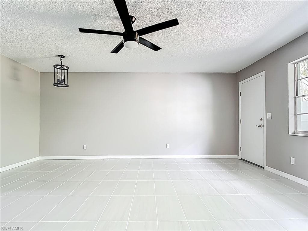 3225 Riverside Dr 63f, Fort Myers, FL 33916-7