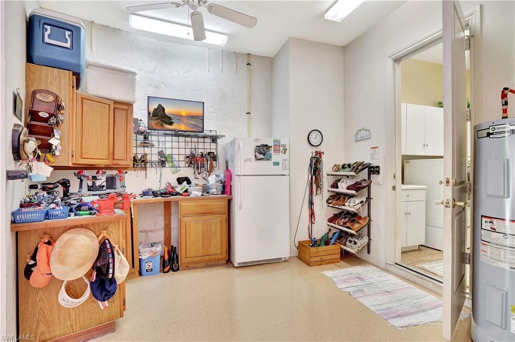 2363 Crayton Rd, Naples, FL 34103-23