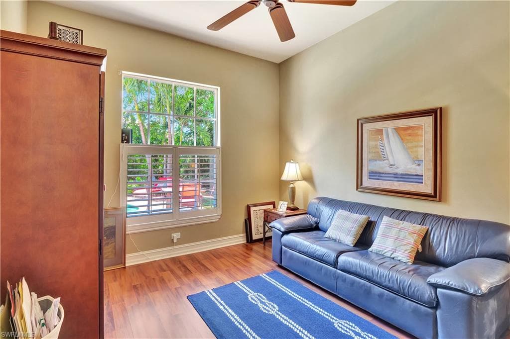 2363 Crayton Rd, Naples, FL 34103-8
