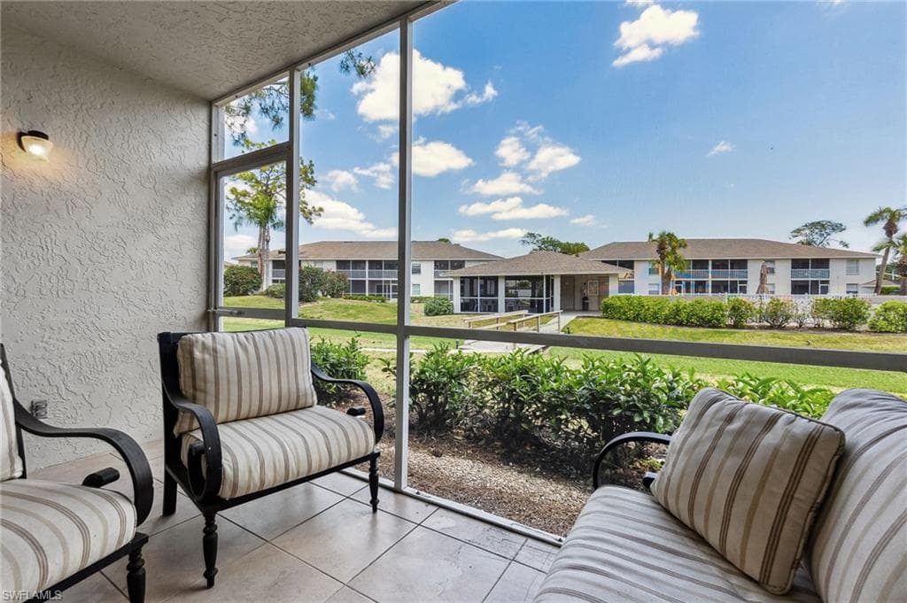 1350 Churchill Cir L102, Naples, FL 34116-9