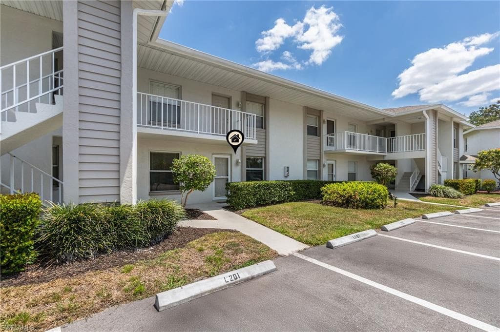 1350 Churchill Cir L102, Naples, FL 34116-1