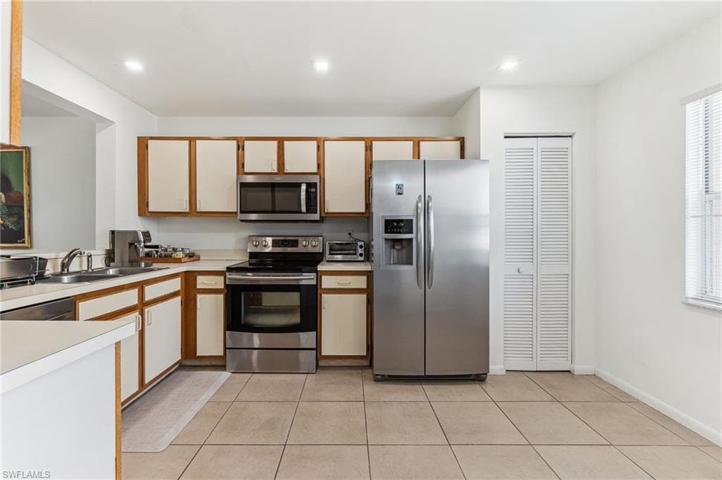 1350 Churchill Cir L102, Naples, FL 34116-7
