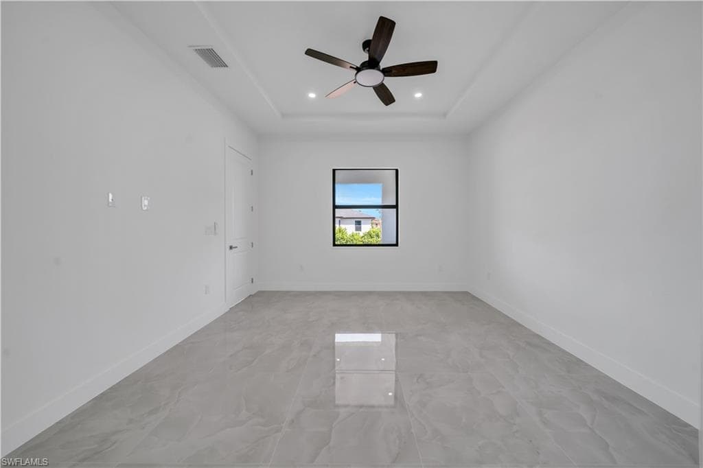 2909 6th Ave, Cape Coral, FL 33993-26