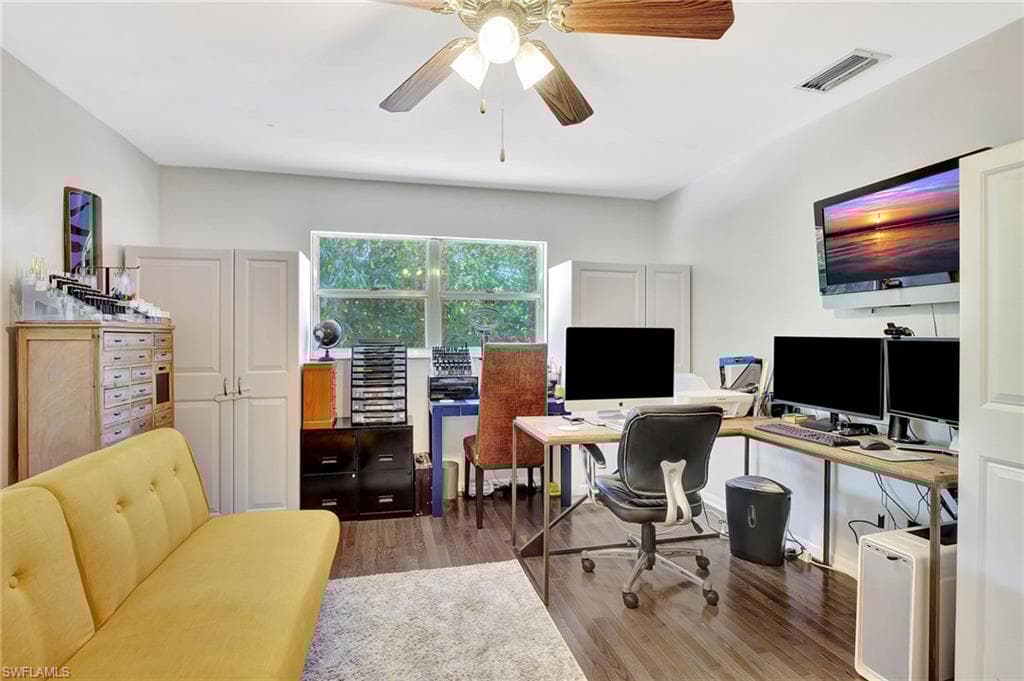 4384 Parrot Ave, Naples, FL 34104-15