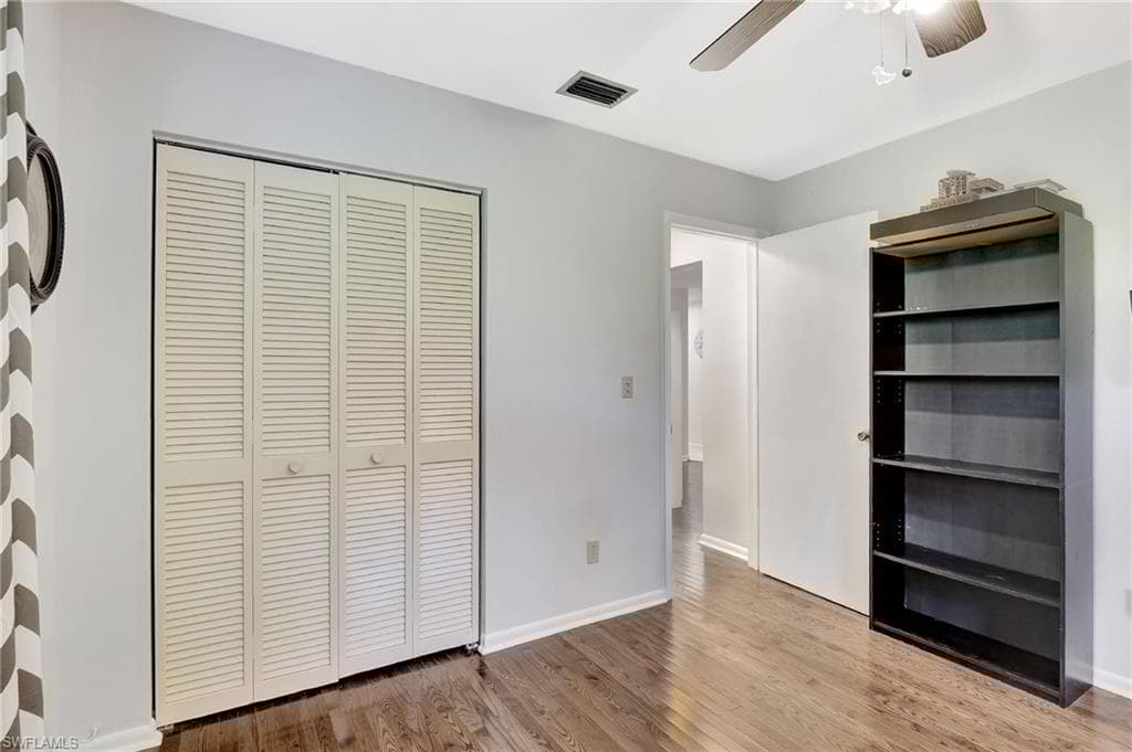 4384 Parrot Ave, Naples, FL 34104-19