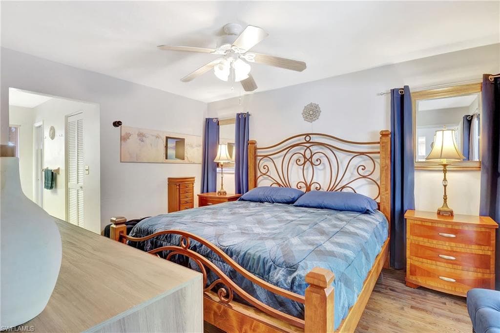 4384 Parrot Ave, Naples, FL 34104-25