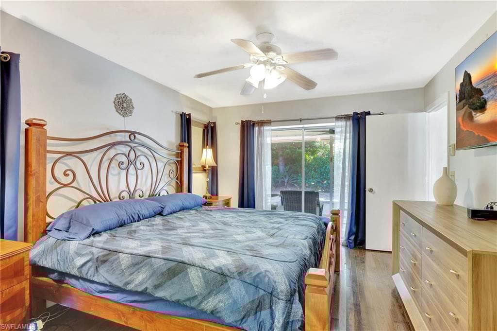 4384 Parrot Ave, Naples, FL 34104-27