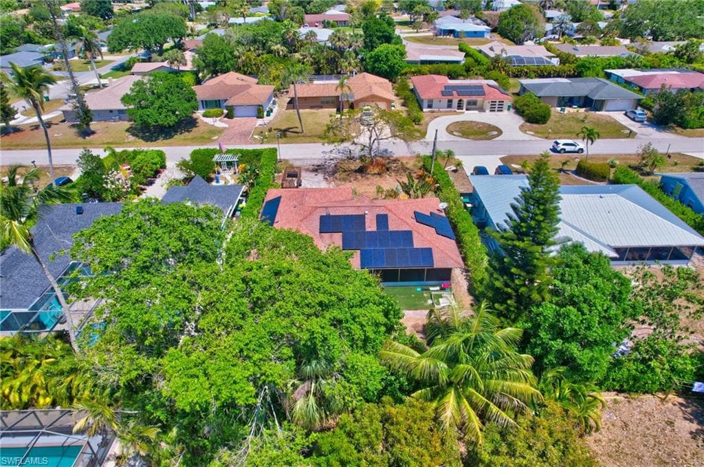 4384 Parrot Ave, Naples, FL 34104-38