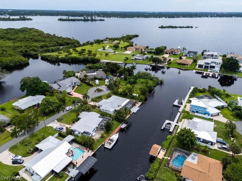 2153 Channel Way W, North Fort Myers, fl 33917-1