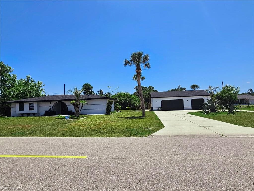 20295 Lorenzo Ave, Port Charlotte, FL 33952-2