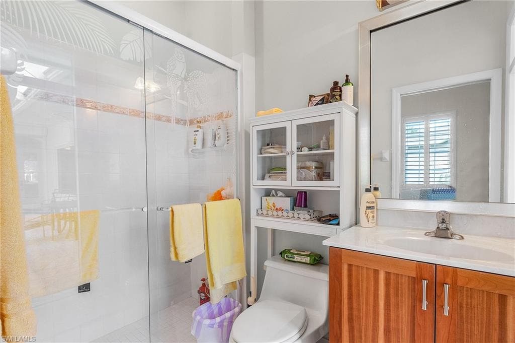8066 Glen Abbey Cir, Fort Myers, FL 33912-13