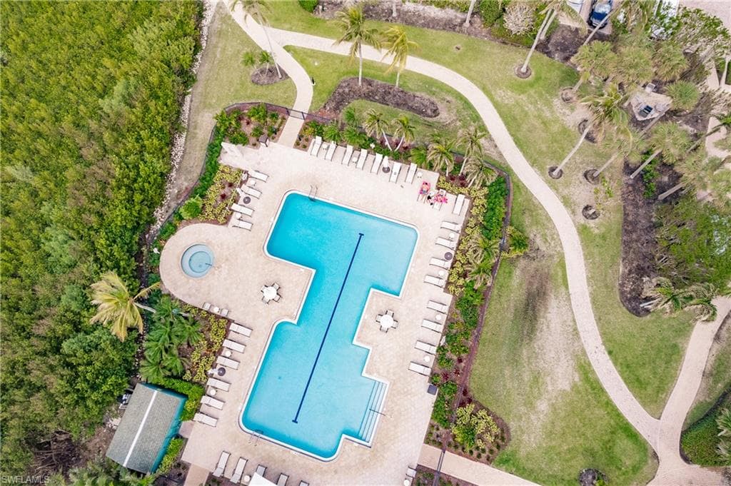 40 Seagate Dr 202a, Naples, FL 34103-50