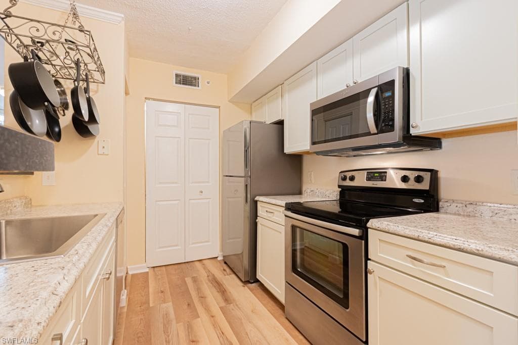 8617 River Homes Ln 3108, Bonita Springs, FL 34135-9