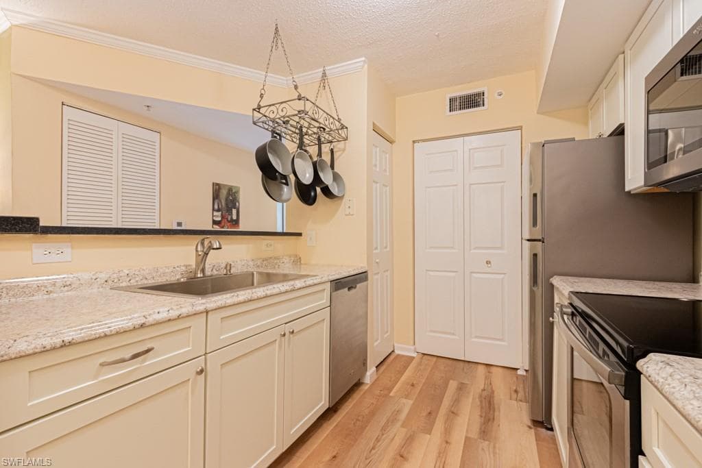8617 River Homes Ln 3108, Bonita Springs, FL 34135-10