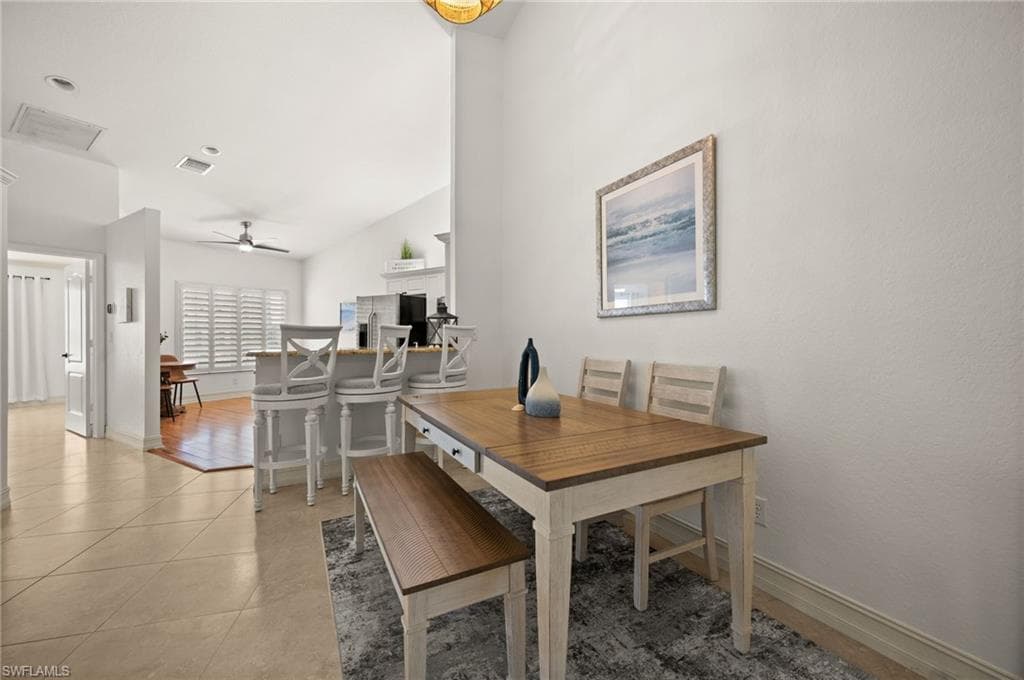 8370 Excalibur Cir J4, Naples, FL 34108-10