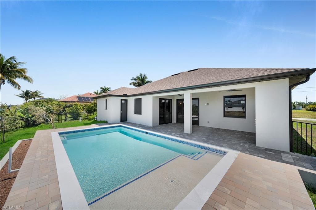 1427 17th St, Cape Coral, FL 33993-4
