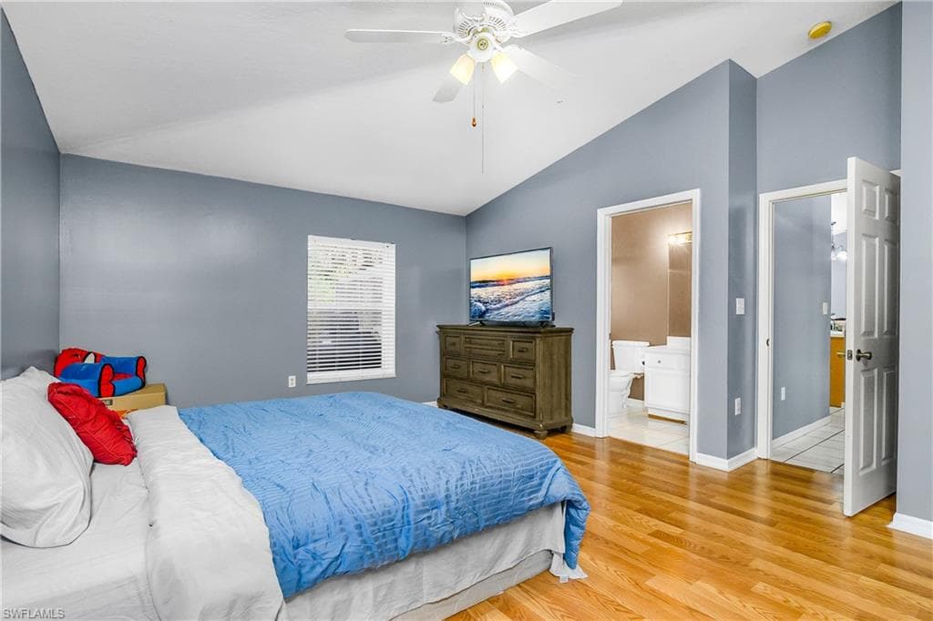 1090 24th Ave NE, Naples, FL 34120-12
