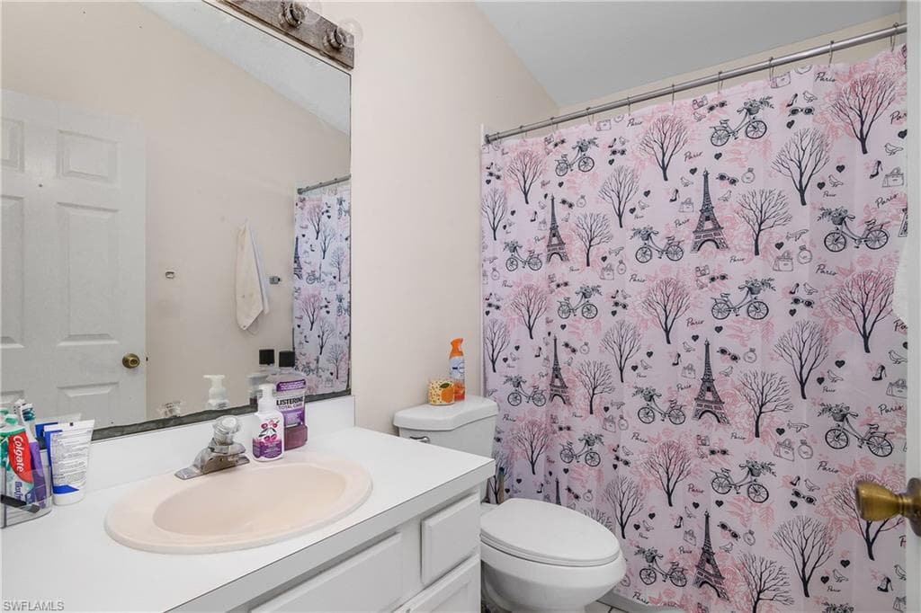 1090 24th Ave NE, Naples, FL 34120-16