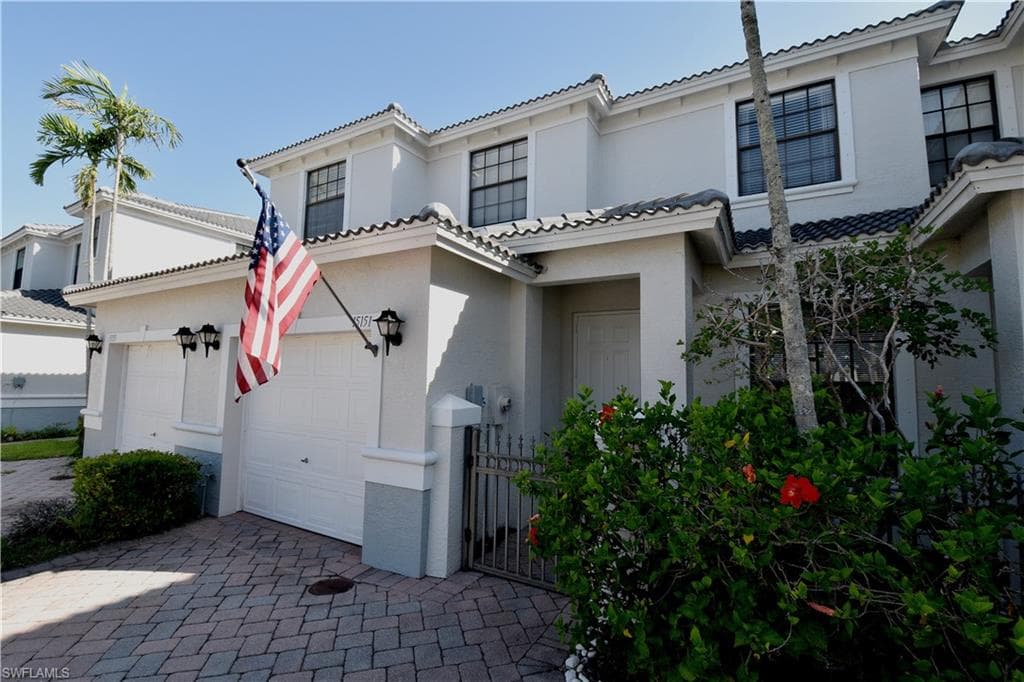 15151 Summit Place Cir 231, Naples, FL 34119-1