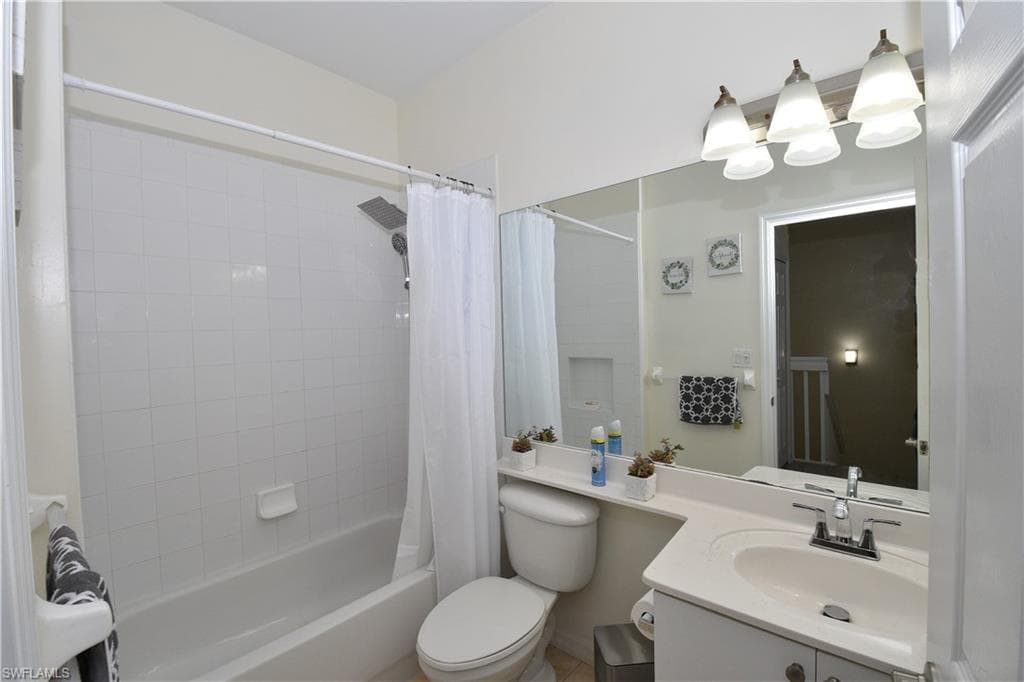 15151 Summit Place Cir 231, Naples, FL 34119-27