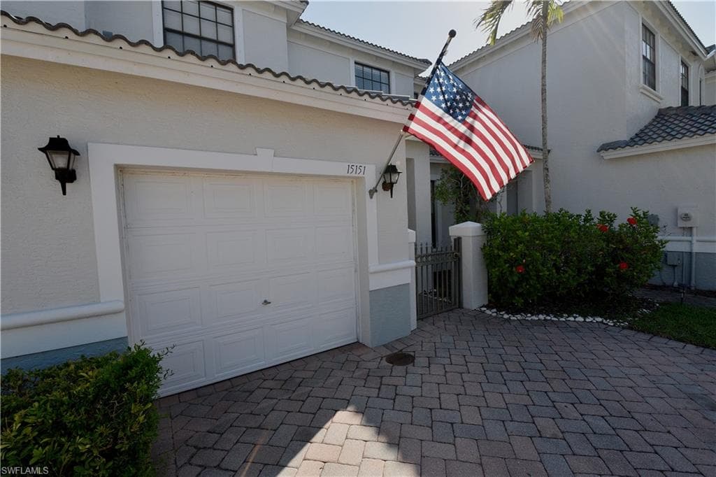 15151 Summit Place Cir 231, Naples, FL 34119-5